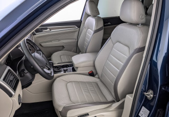 Подержанный автомобиль Volkswagen Teramont 2021 года (20 фото)