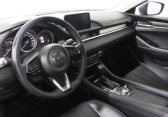 Подержанный автомобиль Mazda 6 Sedan 2020 года (20 фото)