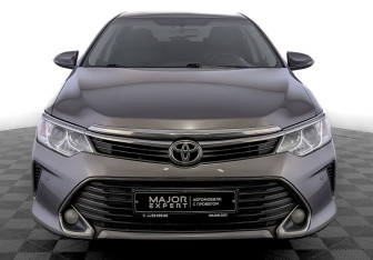 Подержанный автомобиль Toyota Camry Sedan 2016 года (2 фото)