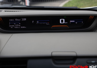 Подержанный автомобиль Honda Freed 2022 года (9 фото)