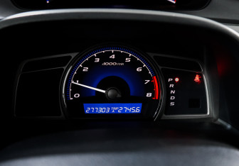 Подержанный автомобиль Honda Civic Sedan 2008 года (11 фото)