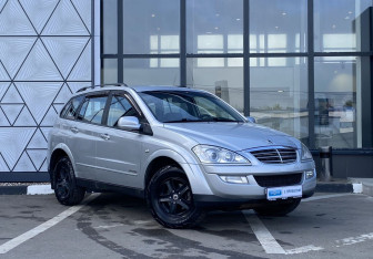 Подержанный автомобиль SsangYong Kyron 2012 года (3 фото)