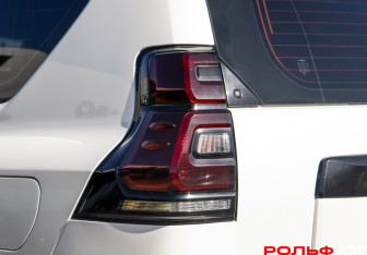 Подержанный автомобиль Toyota Land Cruiser Prado 2019 года (22 фото)