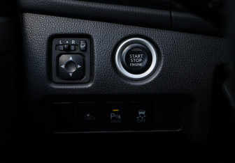 Подержанный автомобиль Mitsubishi Pajero Sport 2020 года (18 фото)