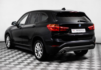 Подержанный автомобиль BMW X1 2018 года (7 фото)