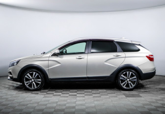 Подержанный автомобиль LADA (ВАЗ) Vesta Wagon 2018 года (8 фото)