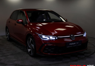 Подержанный автомобиль Volkswagen Golf GTI Hatchback 2021 года (30 фото)