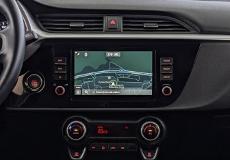 Подержанный автомобиль Kia Rio Hatchback 2021 года (17 фото)
