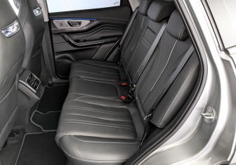 Подержанный автомобиль Exeed LX 2023 года (12 фото)