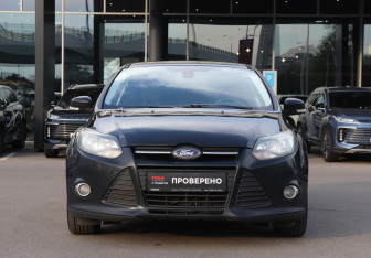Подержанный автомобиль Ford Focus Hatchback 2013 года (2 фото)
