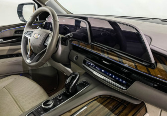 Подержанный автомобиль Cadillac Escalade Suv 2021 года (9 фото)