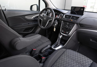 Подержанный автомобиль Opel Mokka 2014 года (10 фото)