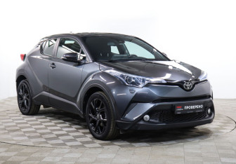 Подержанный автомобиль Toyota C-HR 2019 года (3 фото)