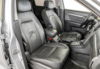 Подержанный автомобиль Chevrolet Captiva 2011 года (24 фото)