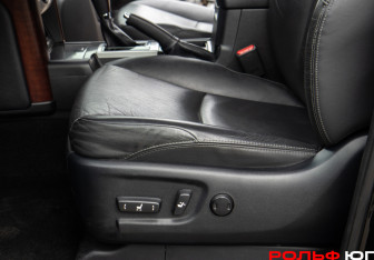 Подержанный автомобиль Toyota Land Cruiser Prado 2015 года (13 фото)