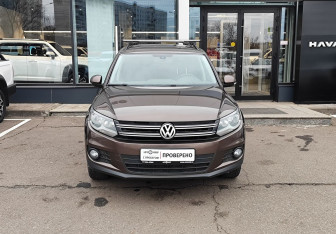 Подержанный автомобиль Volkswagen Tiguan 2015 года (2 фото)