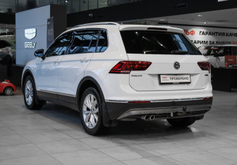 Подержанный автомобиль Volkswagen Tiguan 2018 года (6 фото)