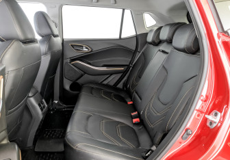 Подержанный автомобиль Москвич 3е 2023 года (12 фото)