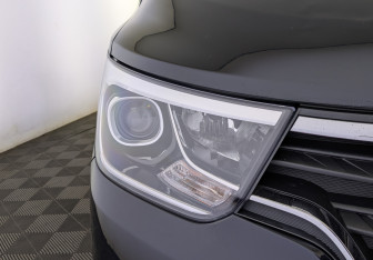 Подержанный автомобиль Hyundai H-1 2021 года (11 фото)