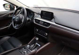 Подержанный автомобиль Mazda 6 Sedan 2016 года (9 фото)