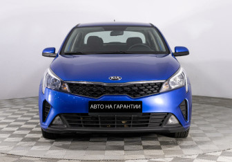 Подержанный автомобиль Kia Rio Sedan 2020 года (2 фото)