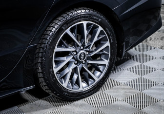 Подержанный автомобиль Hyundai Sonata 2022 года (15 фото)