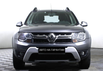 Подержанный автомобиль Renault Duster 2019 года (2 фото)