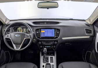 Подержанный автомобиль Geely Emgrand X7 2019 года (14 фото)