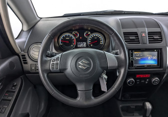 Подержанный автомобиль Suzuki SX4 Hatchback 2013 года (22 фото)