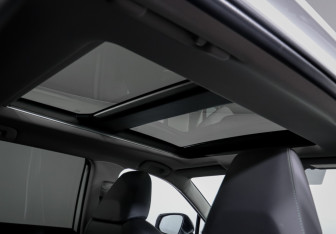 Подержанный автомобиль Toyota RAV4 2024 года (18 фото)