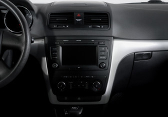 Подержанный автомобиль Skoda Yeti 2012 года (13 фото)