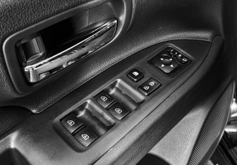 Подержанный автомобиль Mitsubishi Outlander 2021 года (25 фото)