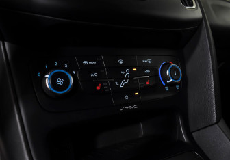 Подержанный автомобиль Ford Focus Wagon 2017 года (11 фото)