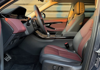 Новый Land Rover Range Rover Evoque 2025 (9 фото)