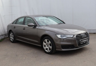 Подержанный автомобиль Audi A6 Sedan 2014 года (3 фото)