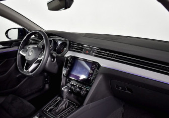 Подержанный автомобиль Volkswagen Passat Sedan 2020 года (6 фото)