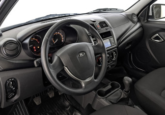 Подержанный автомобиль LADA (ВАЗ) Granta Sedan 2023 года (15 фото)