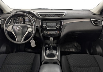 Подержанный автомобиль Nissan Qashqai 2018 года (14 фото)