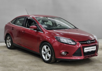 Подержанный автомобиль Ford Focus Sedan 2013 года (3 фото)
