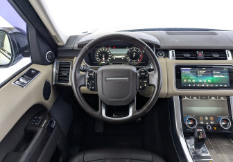 Подержанный автомобиль Land Rover Range Rover Sport 2018 года (22 фото)