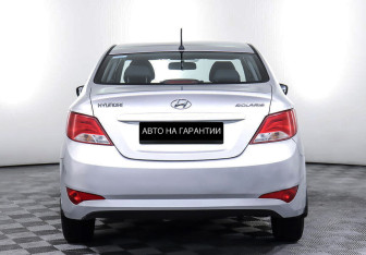 Подержанный автомобиль Hyundai Solaris Sedan 2015 года (6 фото)