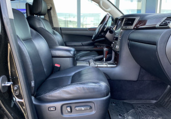 Подержанный автомобиль Lexus LX 2014 года (27 фото)