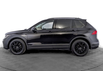 Подержанный автомобиль Volkswagen Tiguan 2021 года (8 фото)