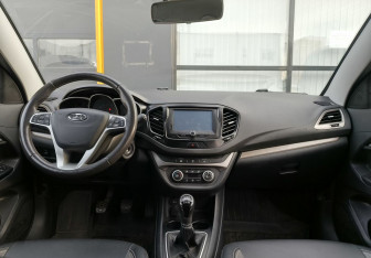 Подержанный автомобиль LADA (ВАЗ) Vesta Wagon 2020 года (11 фото)