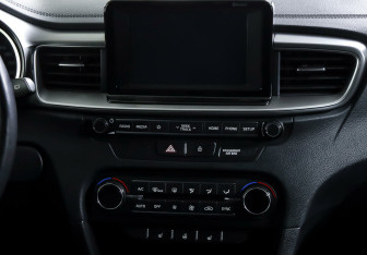 Подержанный автомобиль Kia Ceed Hatchback 2018 года (12 фото)