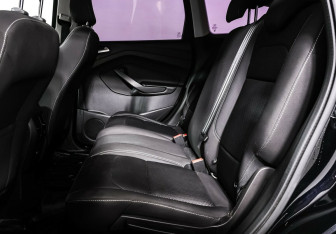 Подержанный автомобиль Ford Kuga 2017 года (15 фото)