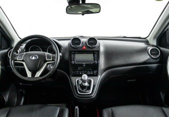 Подержанный автомобиль Great Wall Hover H6 2014 года (6 фото)