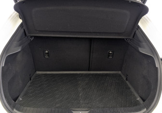 Подержанный автомобиль Mazda CX-30 2020 года (10 фото)