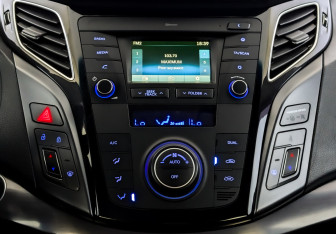 Подержанный автомобиль Hyundai i40 Wagon 2017 года (15 фото)