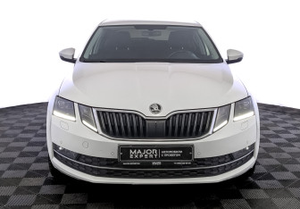 Подержанный автомобиль Skoda Octavia Liftback 2020 года (2 фото)